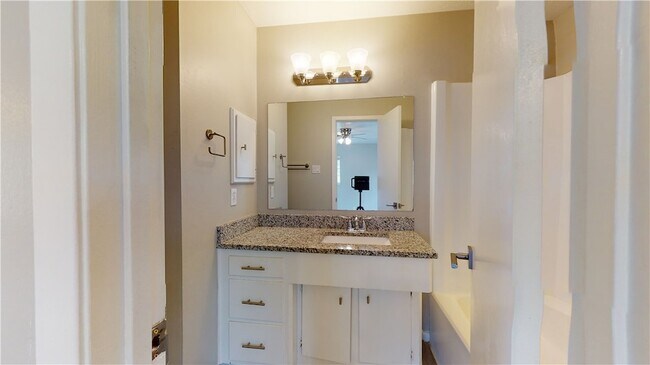 Building Photo - 3923 Olive St