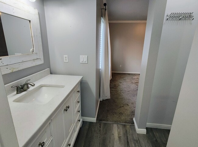 Building Photo - Great 4 Bd 3 Bath Home in Sandy