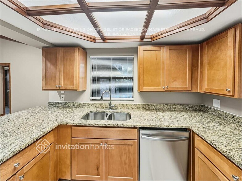 Building Photo - 3903 Applegate Cir