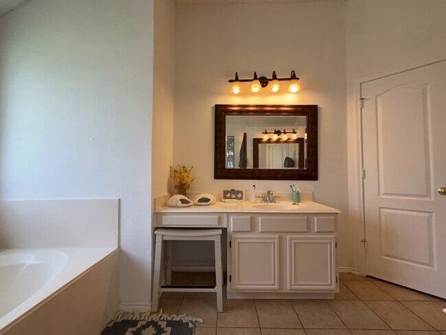 Building Photo - 2818 Pecan Meadow Dr