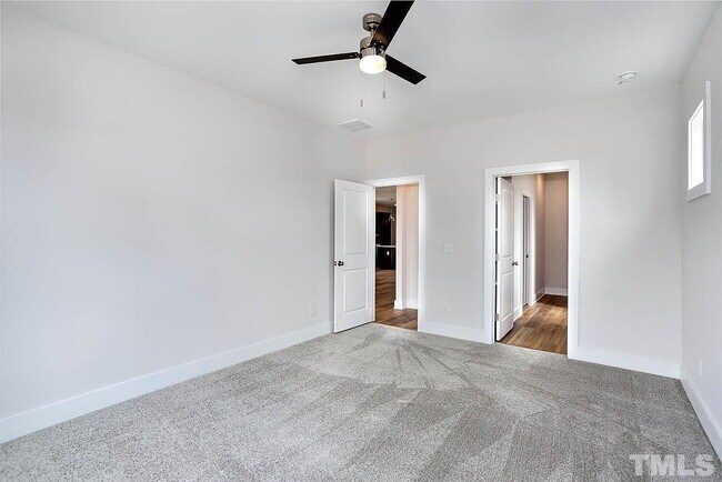 Building Photo - Single Family Home