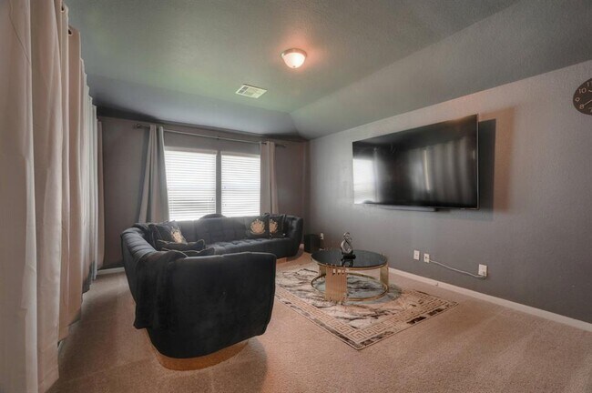 Building Photo - 5555 Casa Martin Dr