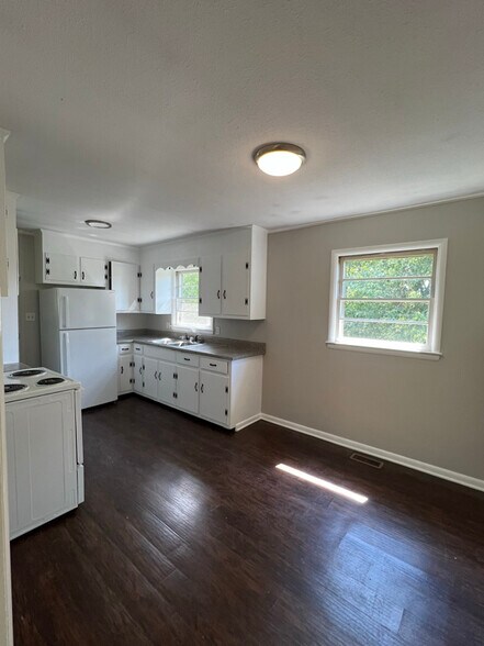 Building Photo - 261 Cheyenne Rd