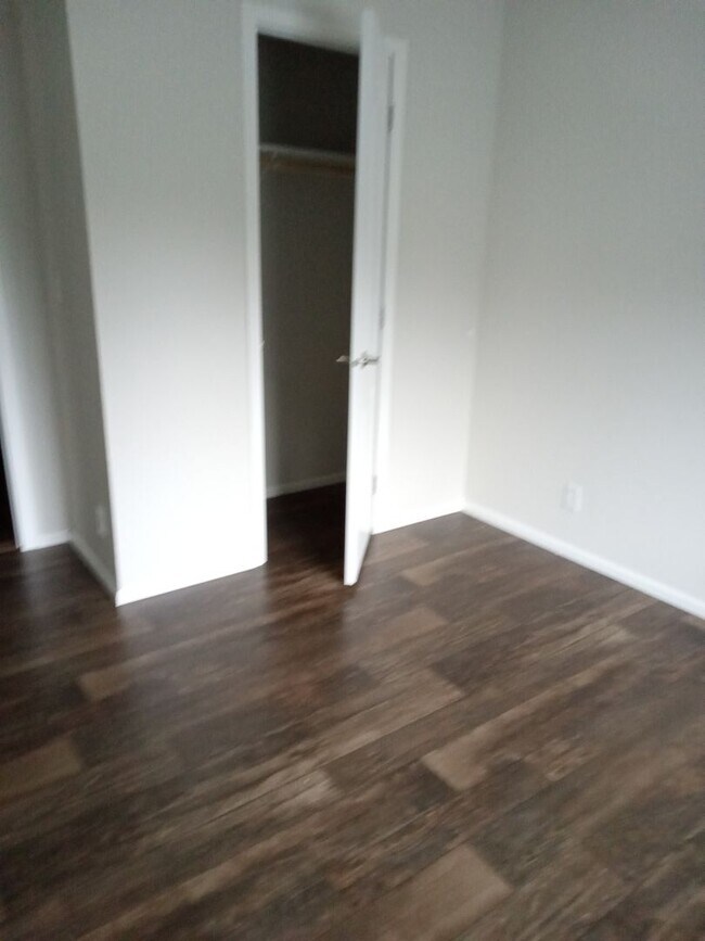 Building Photo - 47719 Fairyglen -3 bedroom / 2 Bath in Oakridge