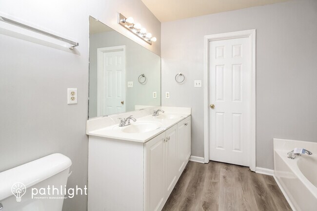 Building Photo - 2724 Kentwood Forest Ct, Chester, VA, 23831