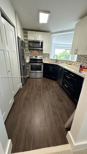 Primary Photo - 3457 NW 44th St
