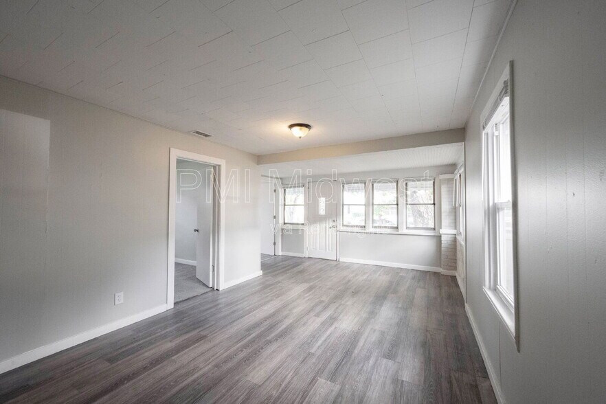 Building Photo - 3907 Hoyt Ave