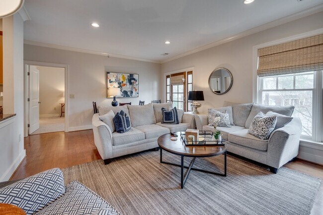 Building Photo - 3127 Long Blvd