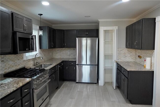 Building Photo - 1358 Narragansett Blvd