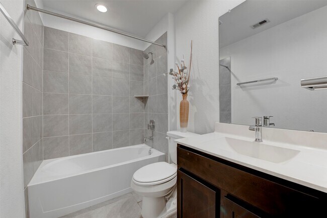 Building Photo - 29751 Cayenne Cir