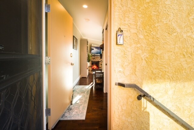 Building Photo - 2319 Curlew St