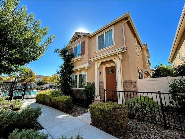 Primary Photo - 631 S Brampton Ave