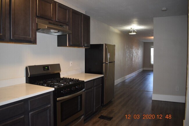 Building Photo - DOWNING3014