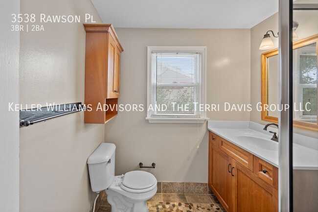 Building Photo - 3538 Rawson Pl