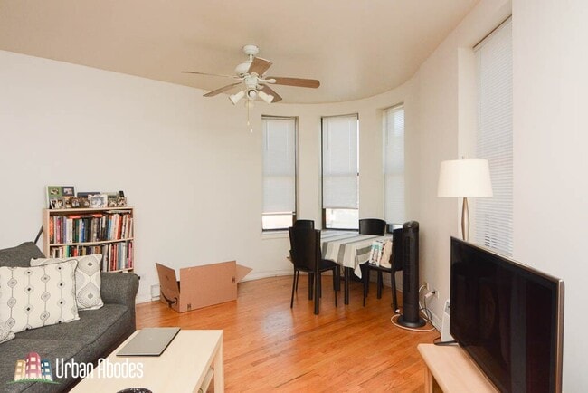 Building Photo - 3941 N Monticello Ave