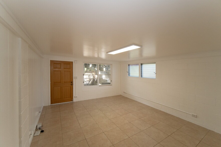 Building Photo - 2260 Waiomao Rd