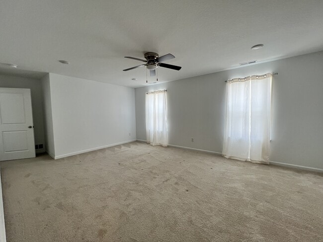 Building Photo - 4161 Bradley Dr