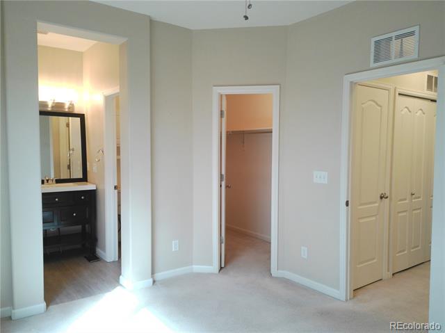 Building Photo - 4714 ROWLAND Heights