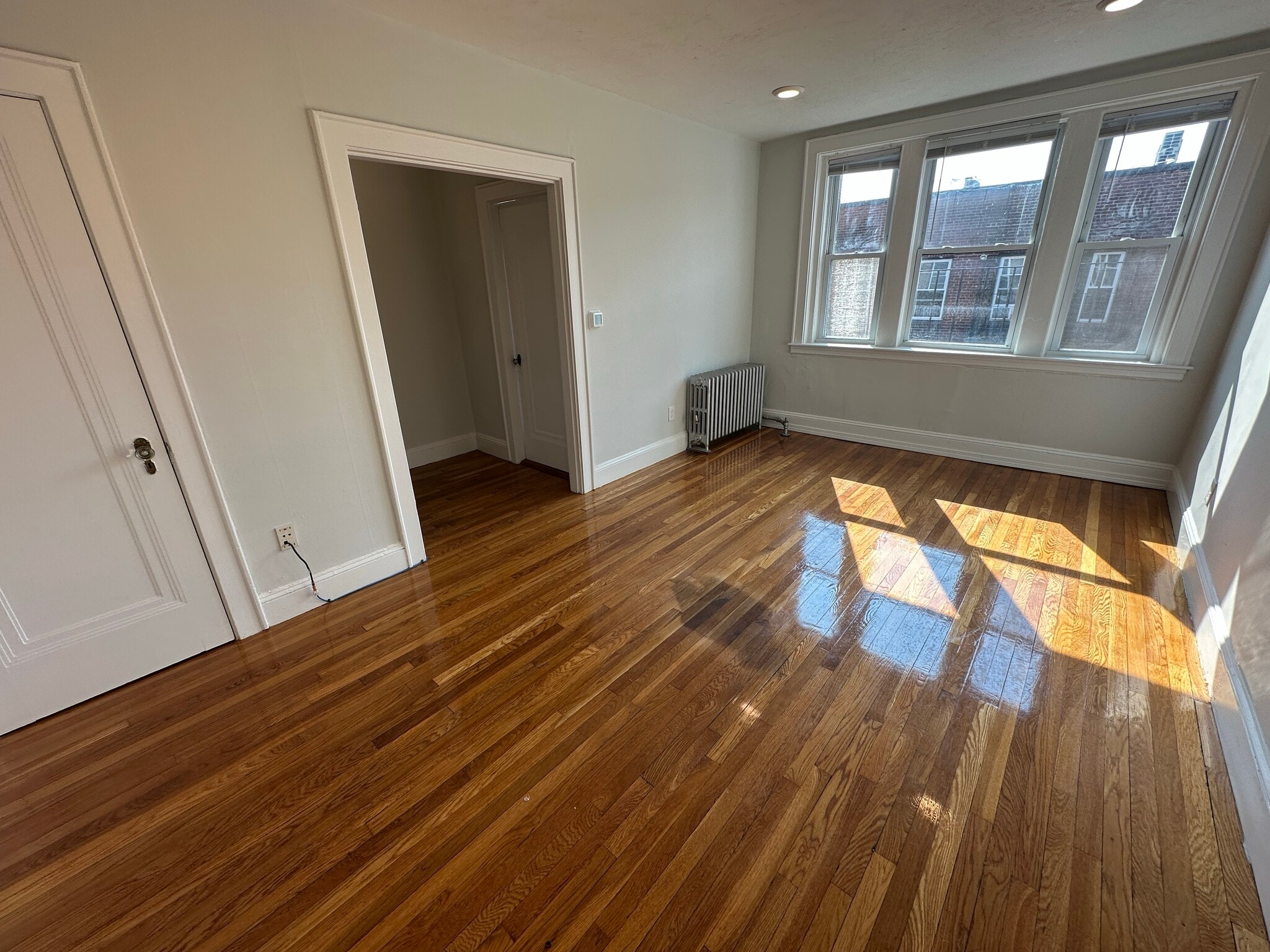 Building Photo - 140 Highland Ave