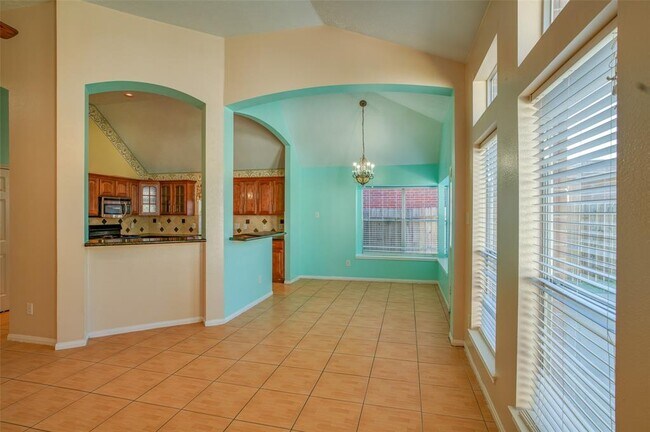 Building Photo - 14918 Appaloosa Ave