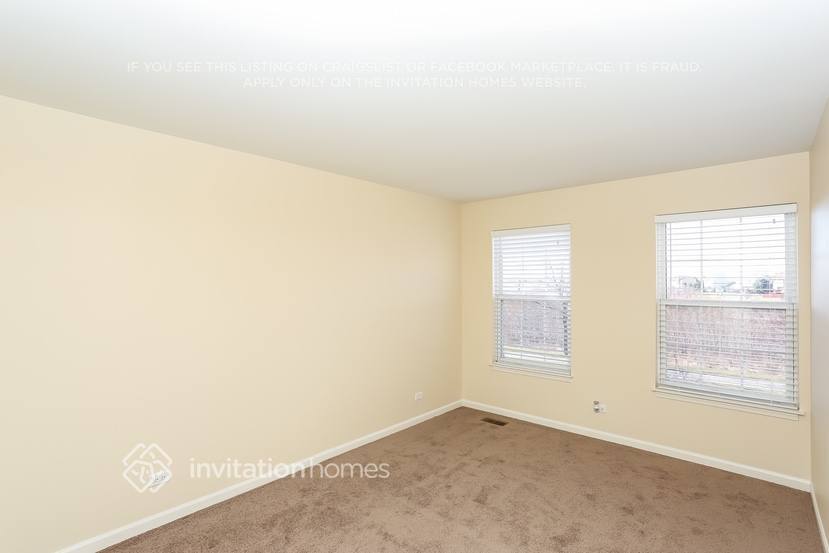 Building Photo - 290 S Annandale Dr