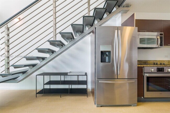 Building Photo - 41 SE 5th St