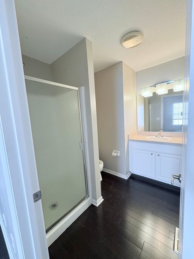 Building Photo - Stunning 2BR 3BA w/ Garage & Central A/C in Westerville!