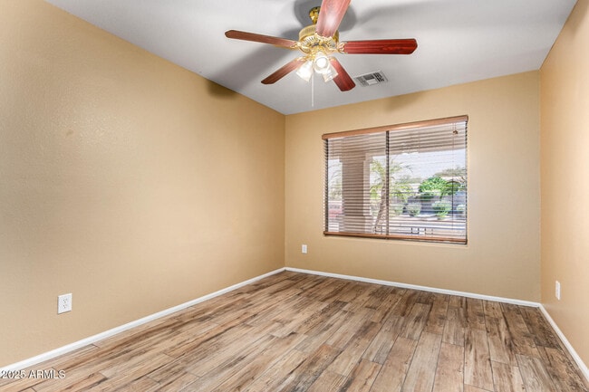 Building Photo - 29604 N Balmoral Pl