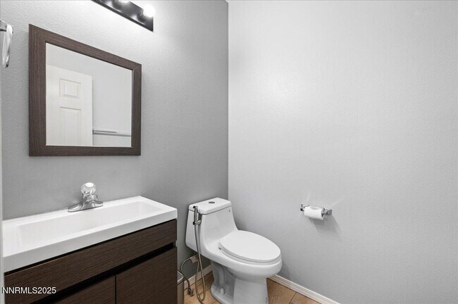 Building Photo - 2220 Signa Dr