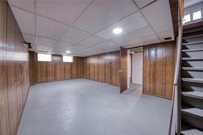 Building Photo - 5523 Rippey Pl