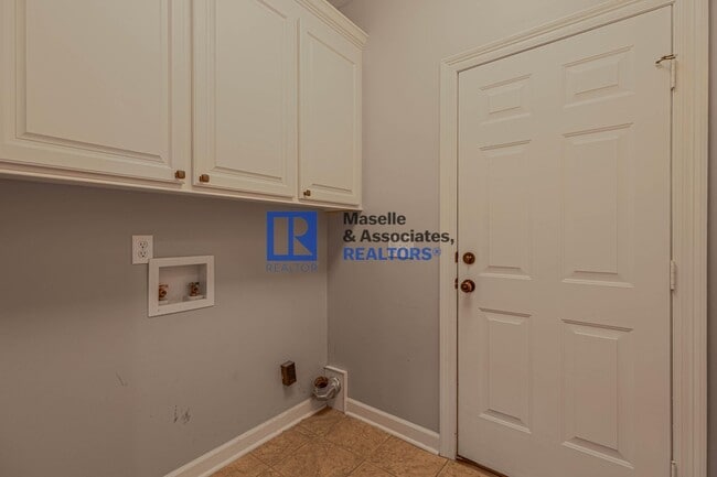 Building Photo - 3 Bed/2 Bath Home in Bruenburg in Clinton