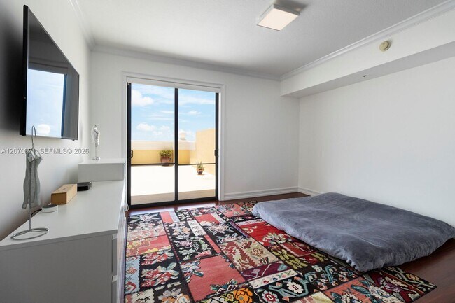 Building Photo - 8395 SW 73rd Ave