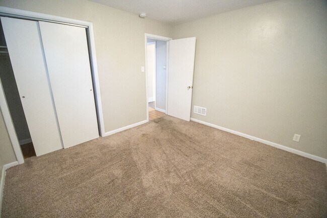 Building Photo - 2410 S Ogden St