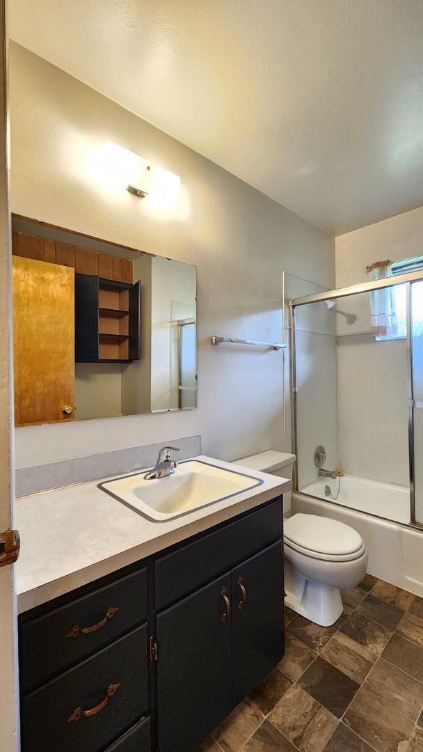 Building Photo - 816/818 Whitaker Dr
