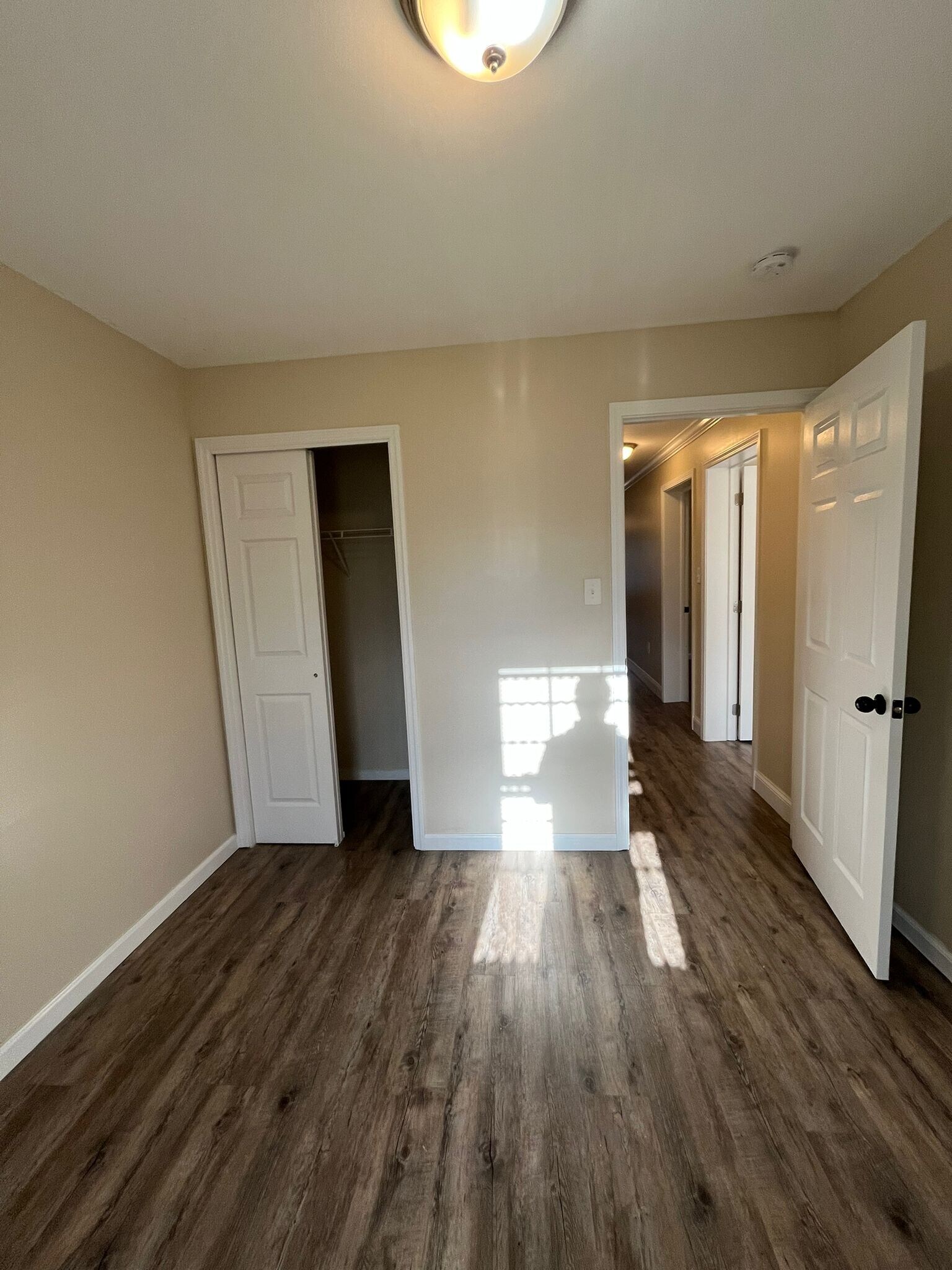 Building Photo - 35 Fairview Ave