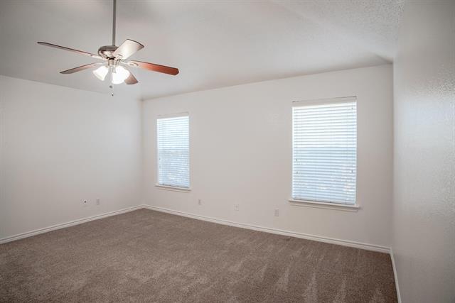 Building Photo - 6985 Meadow Ridge Cir