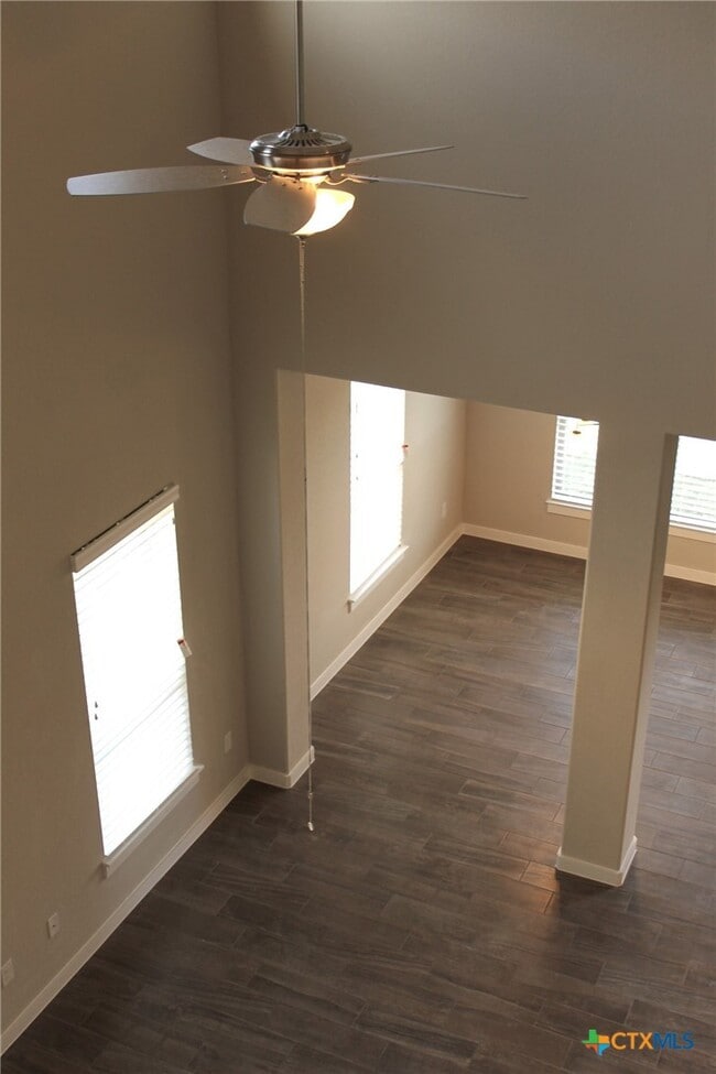 Building Photo - 382 Creekside Curve