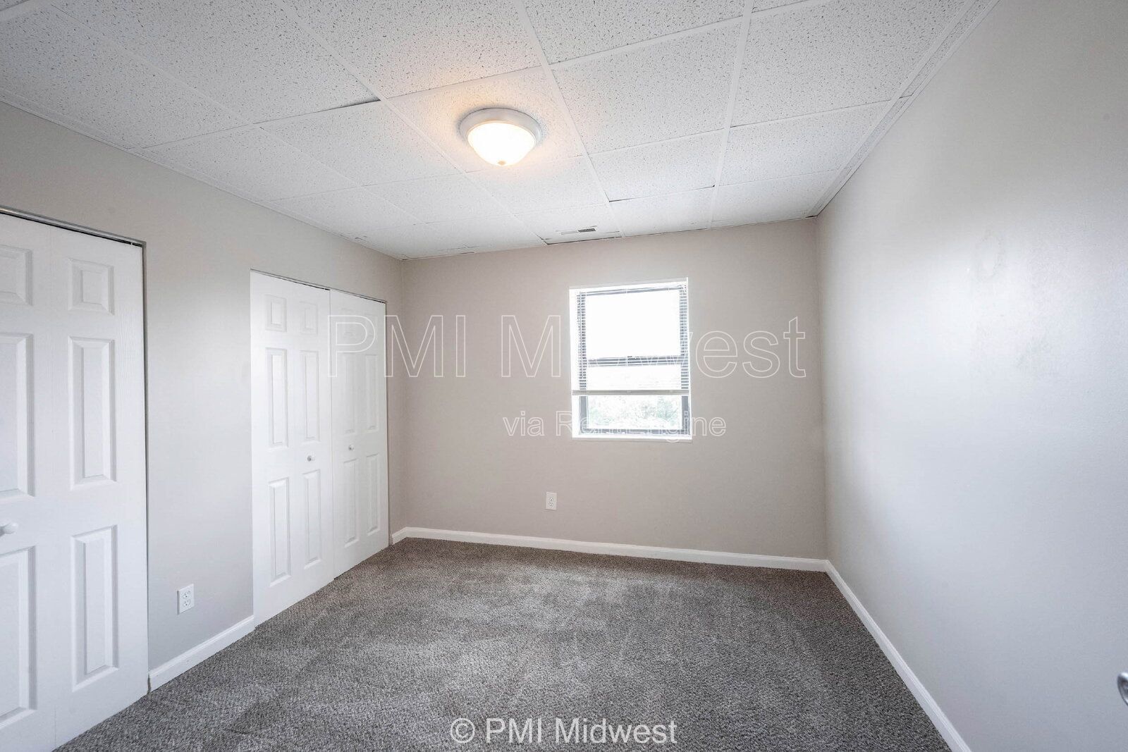 Building Photo - 2060 N Delaware St
