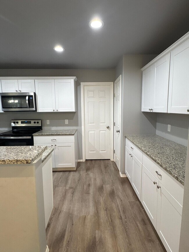 Building Photo - 8522 11th St