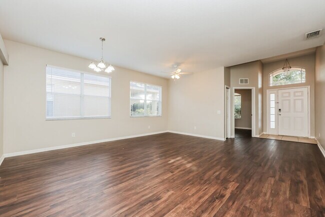 Building Photo - 9707 Patrician Dr