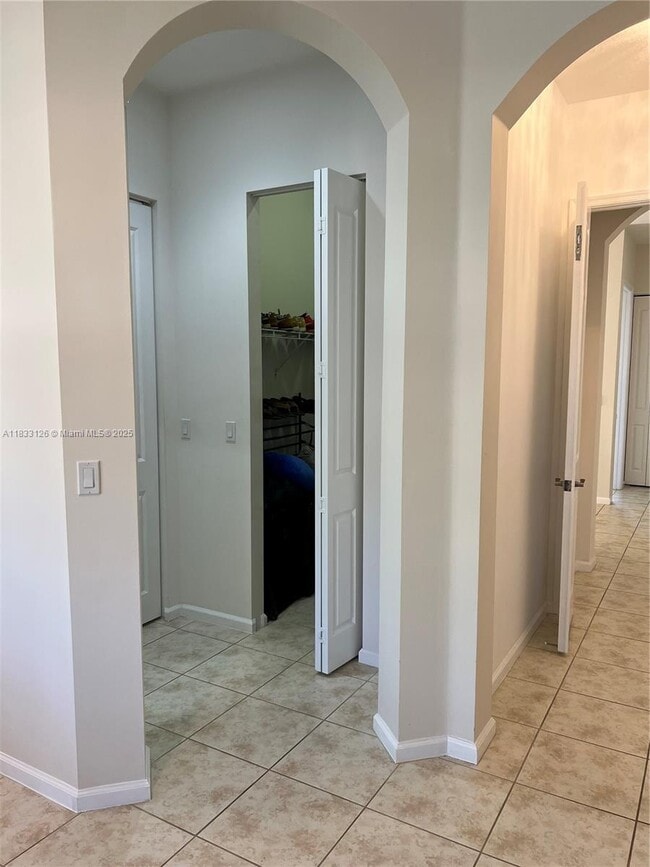 Building Photo - 3160 NW 125th Way
