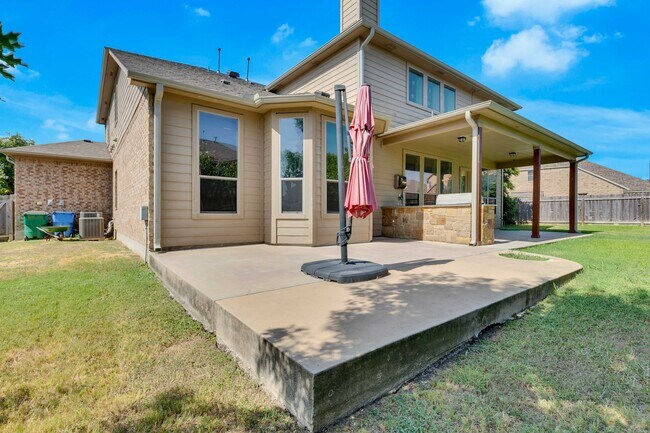 Building Photo - 2500 Speidel Dr