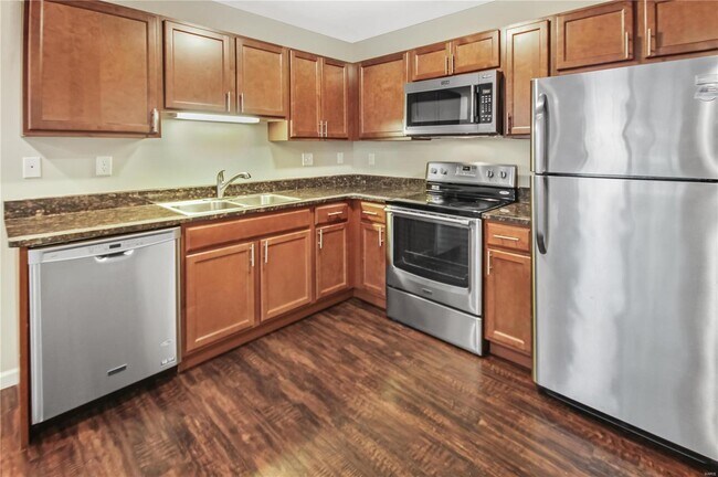 Building Photo - 156 McMenamy Rd