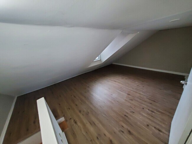 Building Photo - 209 N Eighth St