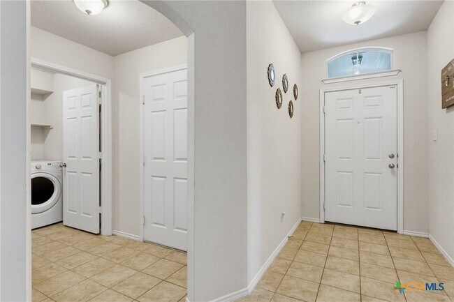 Building Photo - 5407 Laustin Ln
