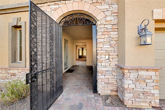 Building Photo - 9536 Bella Di Mora St