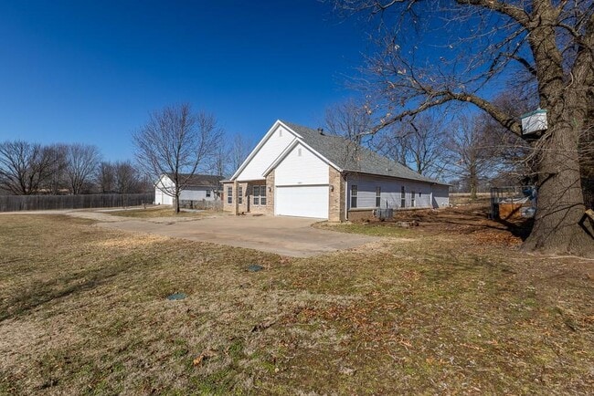 Building Photo - 12840 Ruby Rd