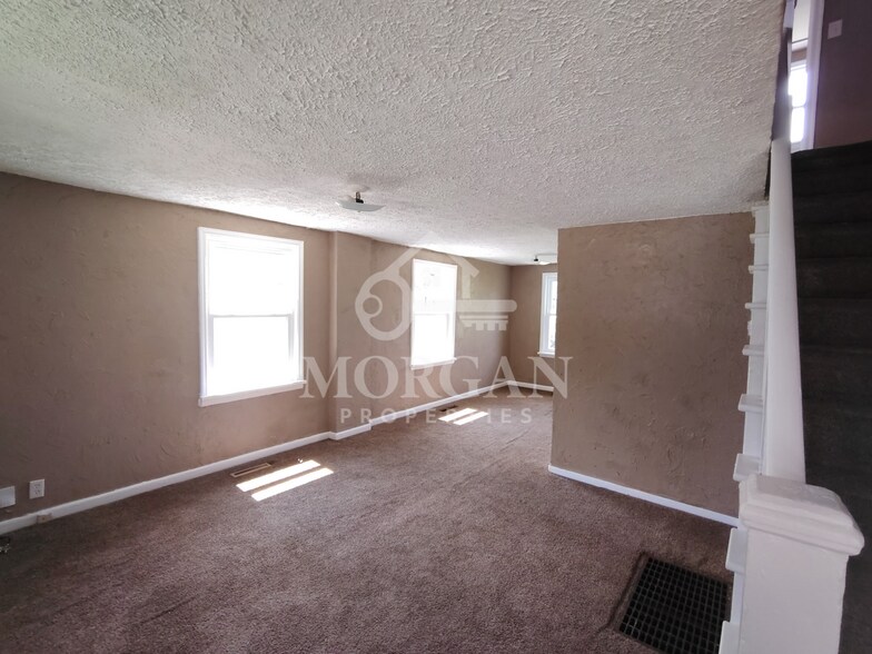 Building Photo - 3507 Brown St