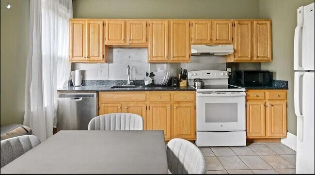 Building Photo - 6 bedroom in Allston MA 02134