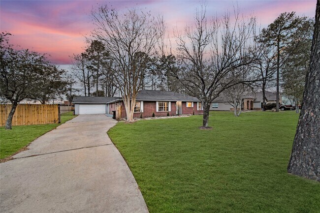 Building Photo - 6003 Weisinger Dr